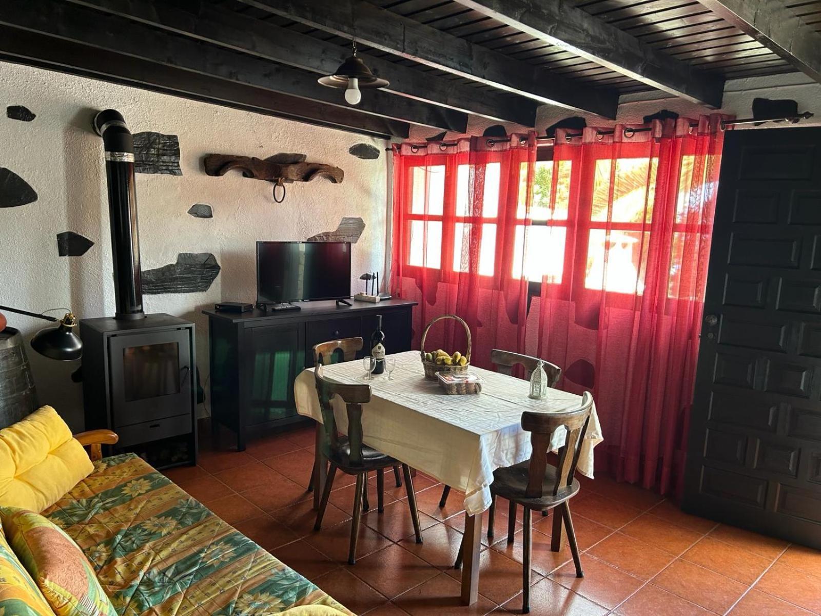 Casa Rural La Vega Агуло Экстерьер фото